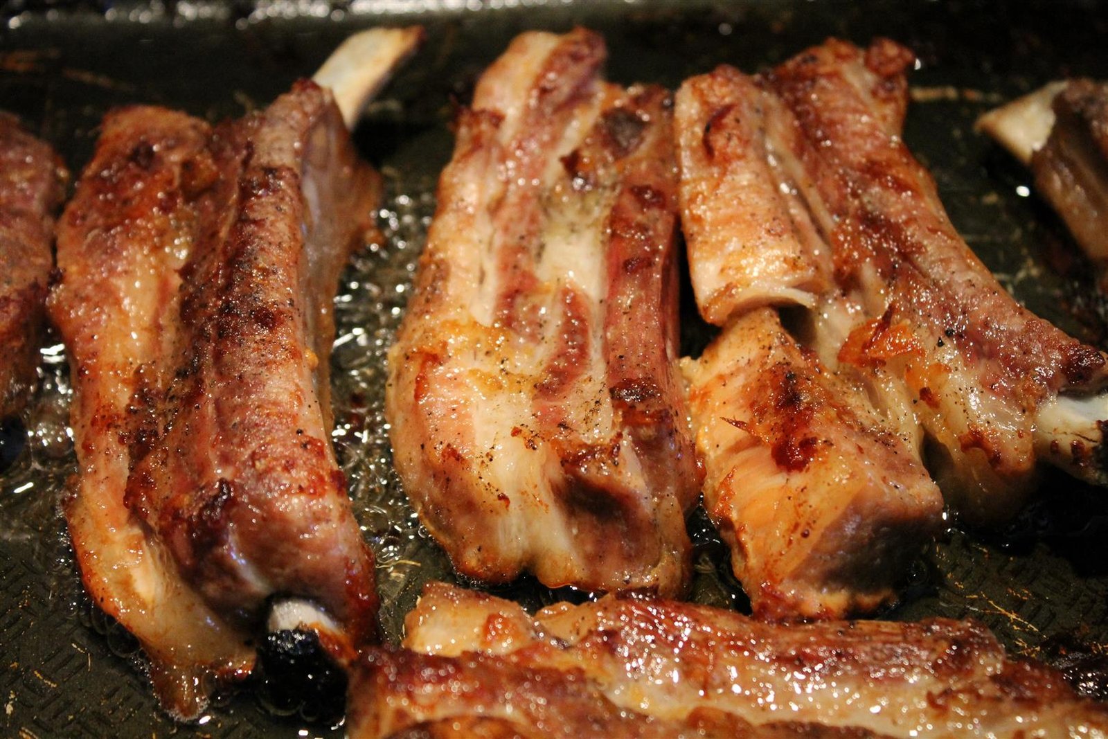 Gebackene Schweinerippen