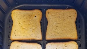 Toast Zubereitung im Airfryer